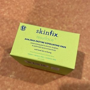 Skinfix reaurface + AHA/BHA Enzyme Exfoliating Pads